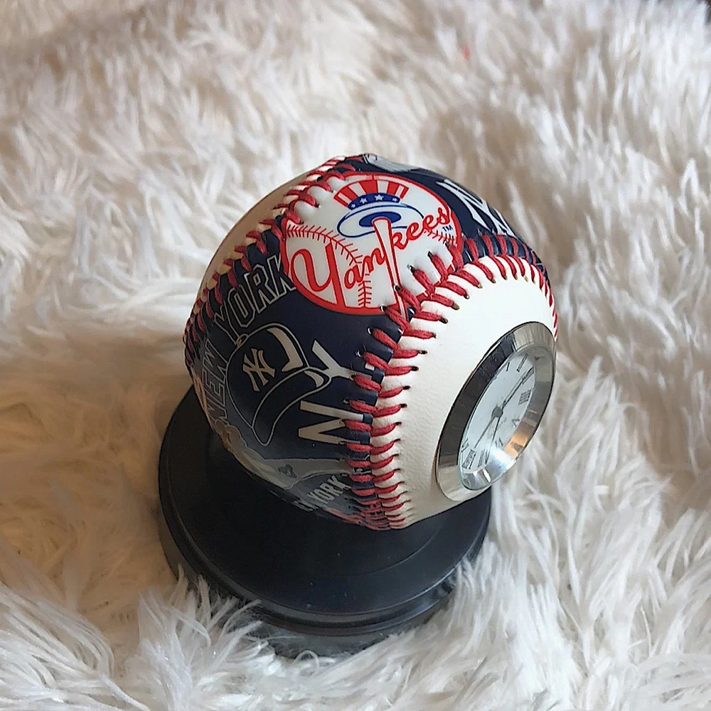 2005 New York Yankees MLB Baseball Clock